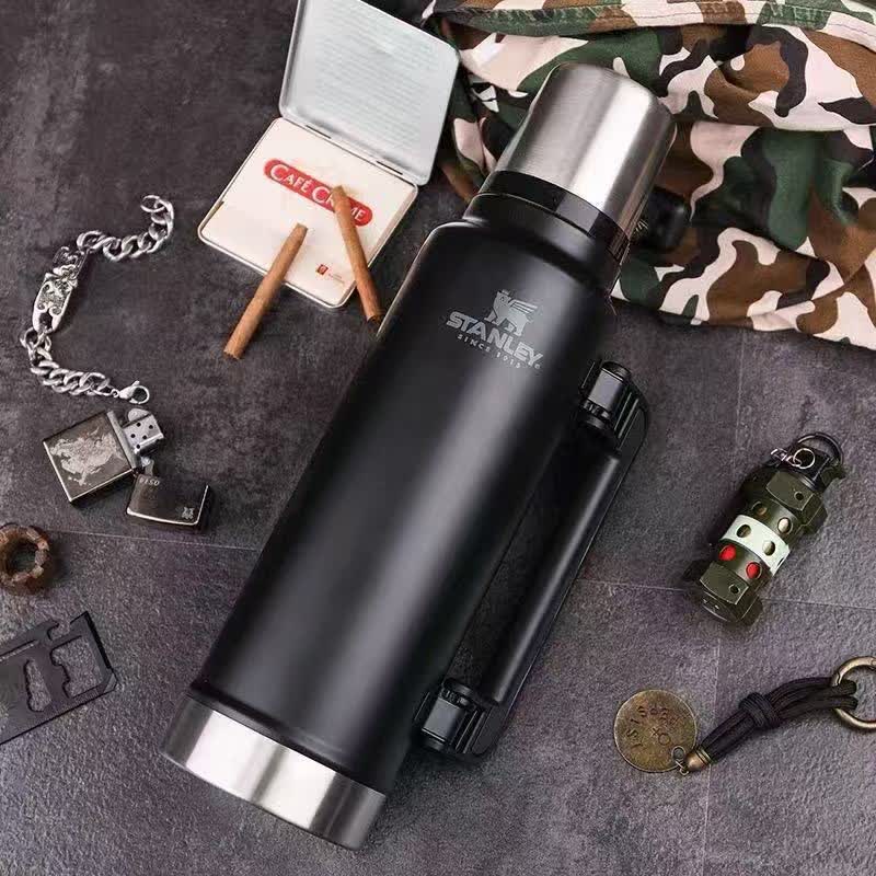 فلاسک STANLEY 1900 میل